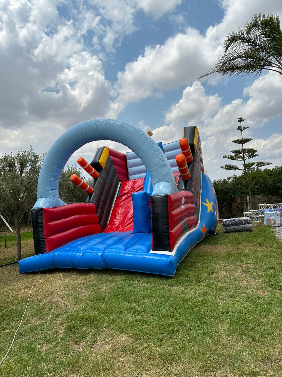 location château gonflable Casablanca; vente château gonflable Maroc; château gonflable pour enfants; location jeu gonflable à Rabat; château gonflable événement; location structure gonflable Maroc; château gonflable anniversaire; location châteaux gonflables pour fête; vente château gonflable professionnel; animation château gonflable